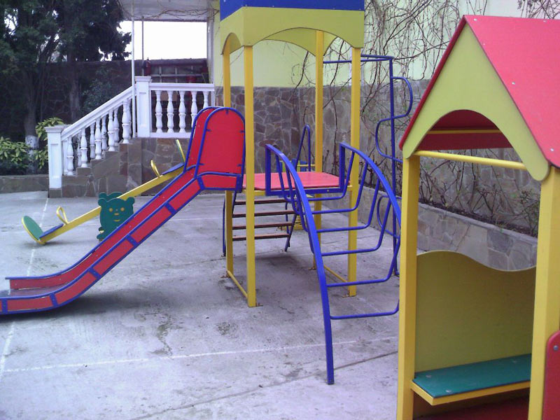 Гостиница в Гурзуфе Гурзуфские Зори - Детская площадка в Гурзуф, гостевой  дом Гурзуфские Зори